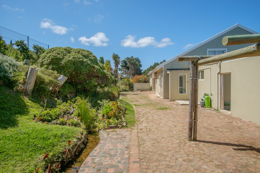 6 Bedroom Property for Sale in San Michel Western Cape